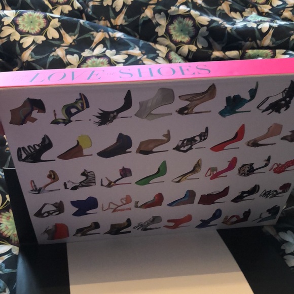 For The Love of Shoes coffee table book - Picture 3 of 4